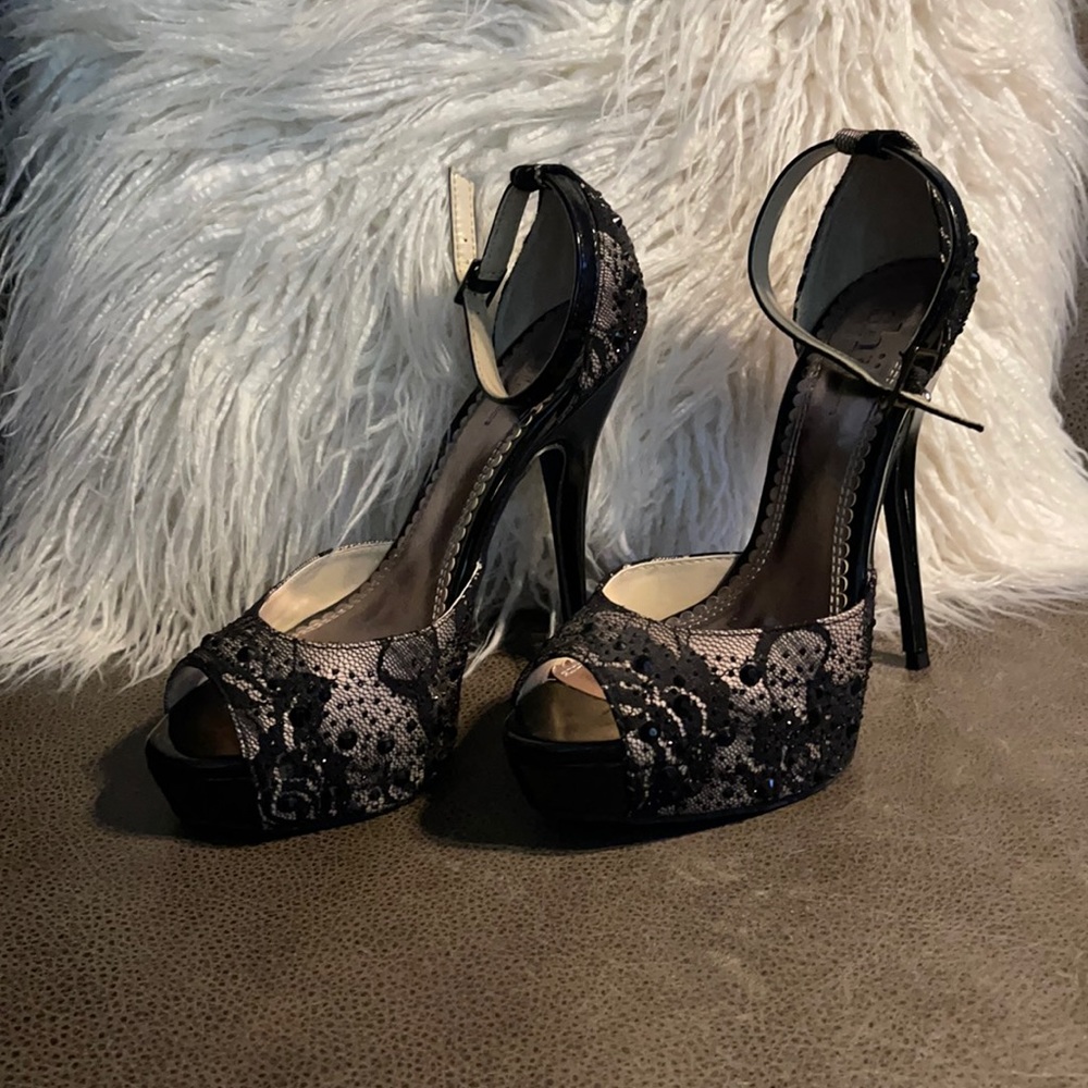 Never worn ……5 1/2 inch Stiletto
